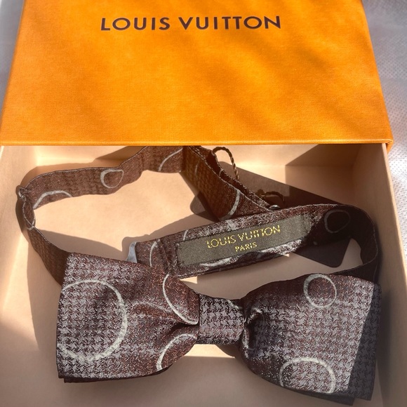 🔥ONE-OF-KIND🔥🆕💯RARE AUTH LOUIS VUITTON MARRONE BROWN HOUNDSTOOTH BOW TIE… - Picture 2 of 13